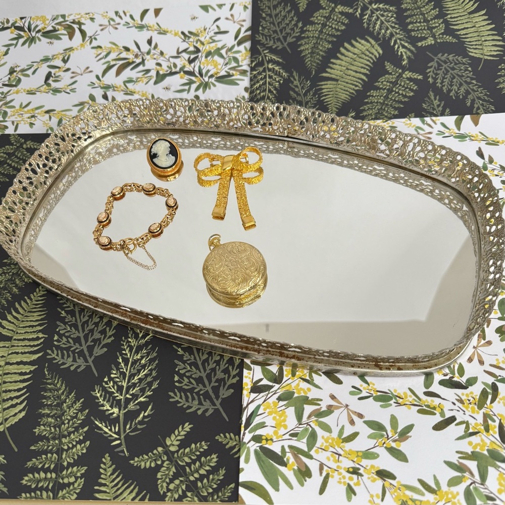 Vintage Oval Filigree Floral Repoussé Vanity Mirror Tray Felt Bottom Gold Gilt